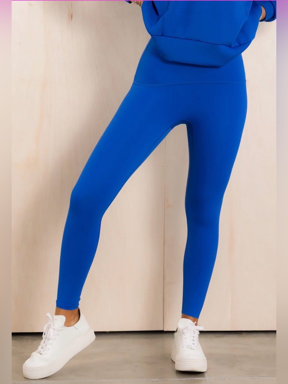 SPANXshape Booty Boost Leggings Cerulean Blue Size Medium